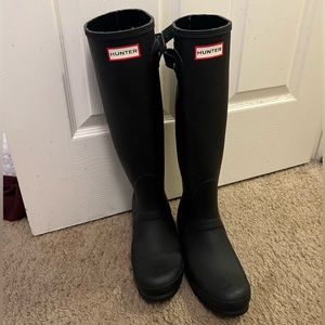 NWOT HUNTER boots